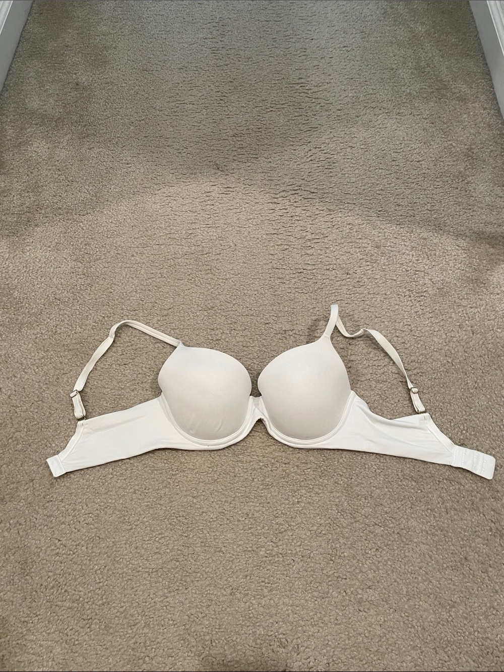 Preowned Soma Smooth T-Shirt White Bra 32D